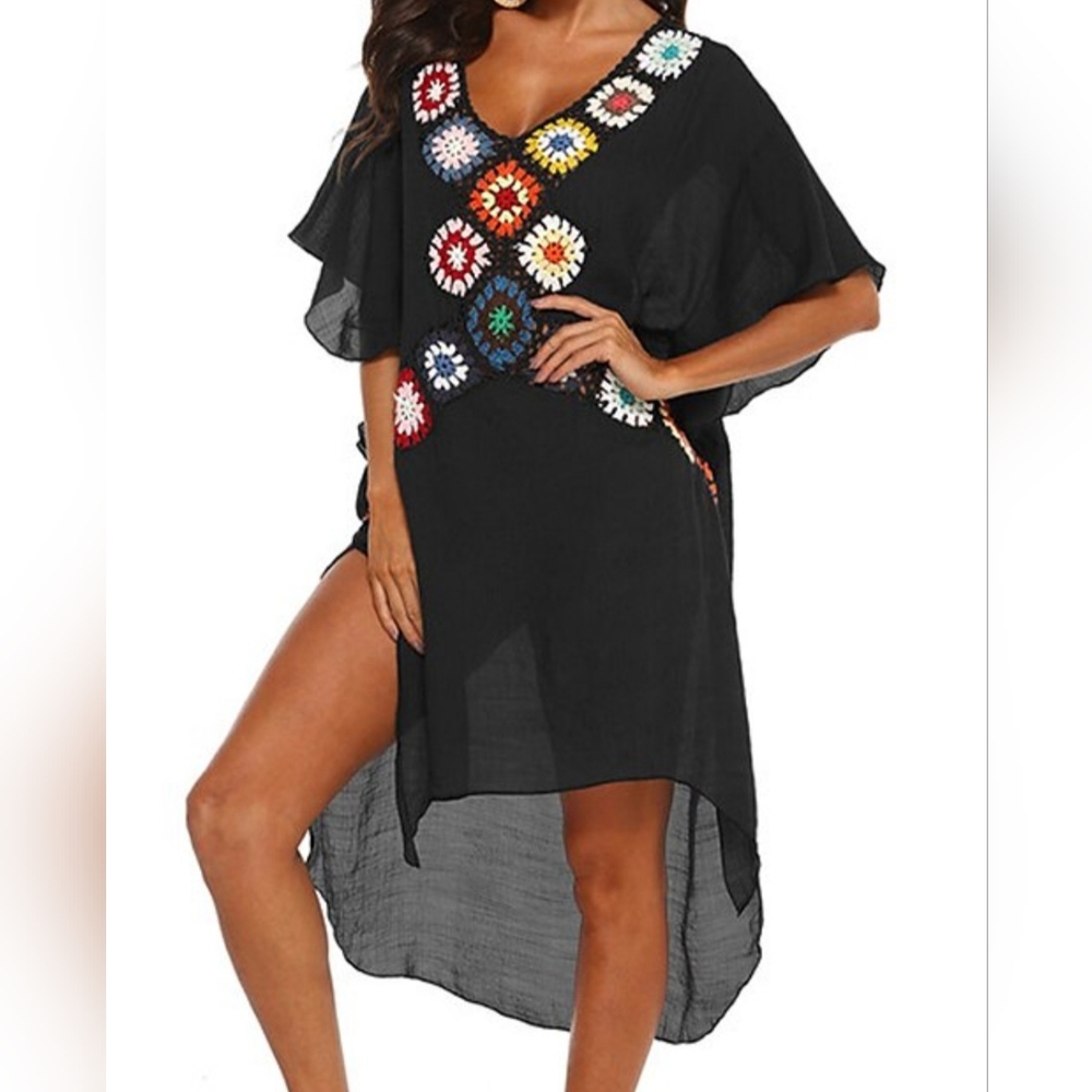 Ladies NWT CELLABIE Swimsuit Cover Up OSFA  Hi/Low Granny Square V-Neck